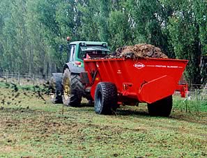 Kuhn Farm Machinery’s new Pro-Twin Slinger side exit manure spreader