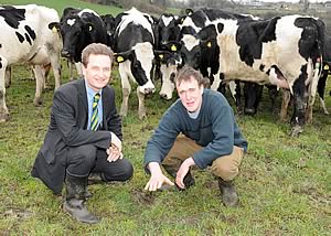 Nigel Pulling, Chief Executive of the Yorkshire Agricultural Society with Nuffield scholar, at Mr Fewster’s farm