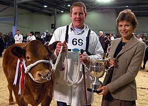 The 2005 Countryside Live Supreme Beef Champion shown by Philip Price seen here with Lady Halifax, Patron, who presented the trophy.