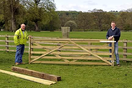 Anthony Crozier and Warren from Hodgsons Fencing Contractor.jpg