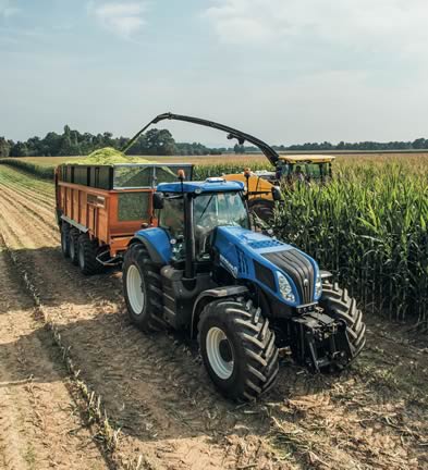 New Holland T8 Series Auto Command™ Range