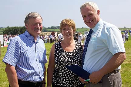 IHFA Chairman, Richard Whelan, Kathleen Kelly, Past President of IHFA and Master Judge, Ken Procter and a former President of Holstein UK.