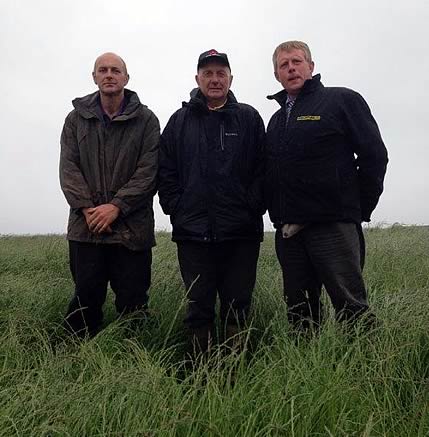 left to right, Alister McIntyre, his father Wullie McIntyre and Duncan Dunlop