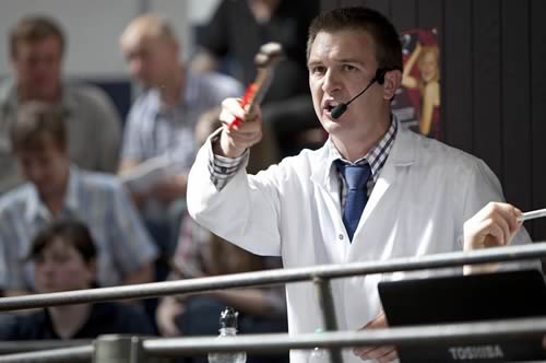 Auctioneer Mark Richardson