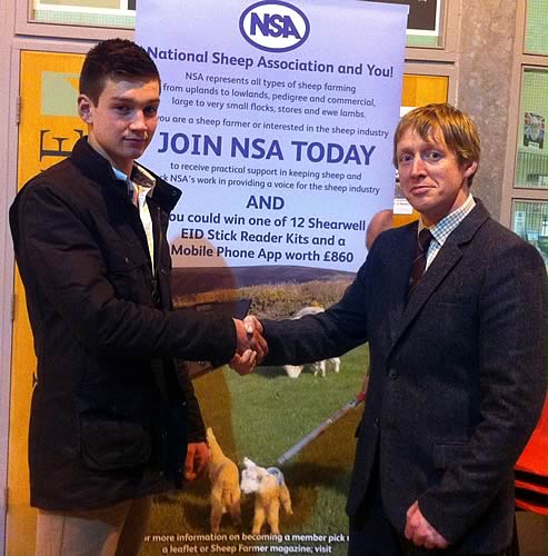 Richard Wheeldon (right), NSA Central Region Chairman congratulates Tom Bird on his win