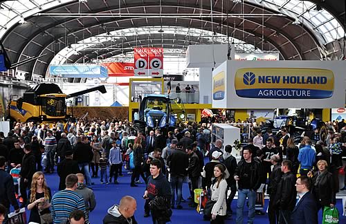 Busy New Holland Stand