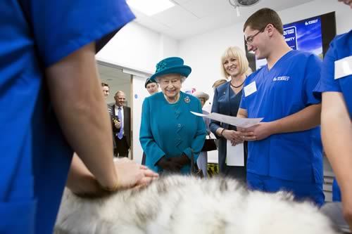 Her Majesty The Queen Officially Opens the School of Veterinary Medicine at the University of Surrey