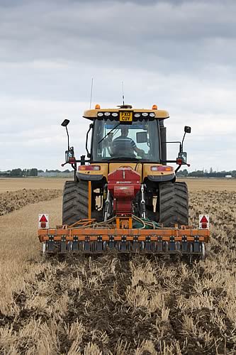 Ensuring good seed-to-soil contact and sufficient moisture at drilling is the first step to success with oilseed rape, says ProCam agronomist Nigel Scott.
